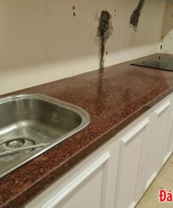Đá tự nhiên đỏ ruby ốp bếp