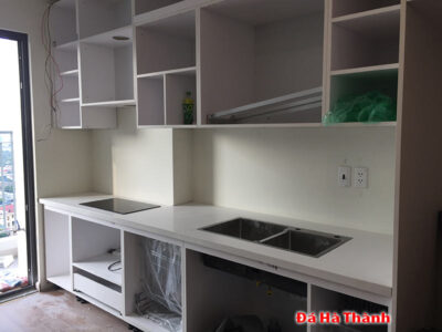 Đá nhân tạo trắng ốp bếp đẹp