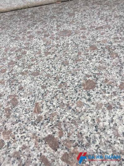 Đá granite tím hoa cà
