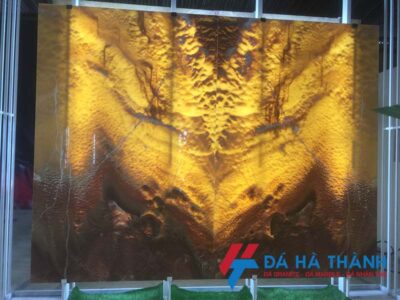 Tranh đá onyx tự nhiên đối xứng