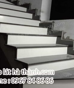 đá ốp cầu thang mặt đen cổ trắng