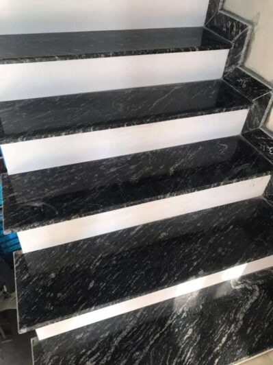 đá Granite đen rừng