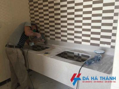 thi công đá solid suface ốp lavabo tại công trình